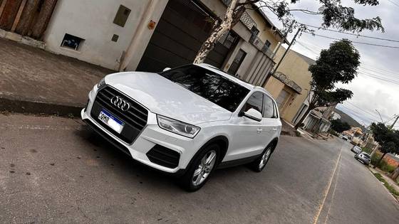 AUDI Q3 2.0 TFSI AMBIENTE QUATTRO 4P GASOLINA S TRONIC AUDI Q3 2.0 TFSI AMBIENTE QUATTRO 4P GASOLINA S TRONIC